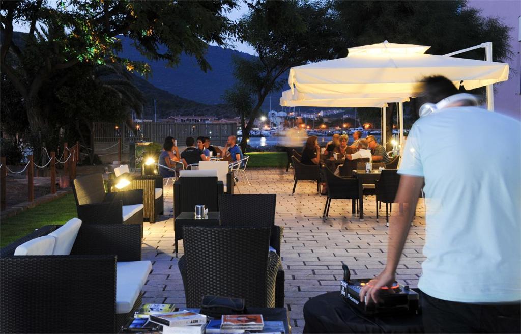 בוסה מרינה Sporting Hotel Stella Maris מראה חיצוני תמונה